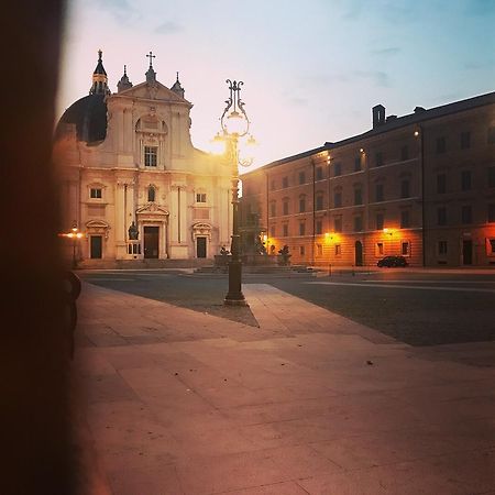 Hotel Pellegrino E Pace Лорето Екстериор снимка