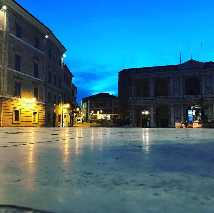 Hotel Pellegrino E Pace Лорето Екстериор снимка